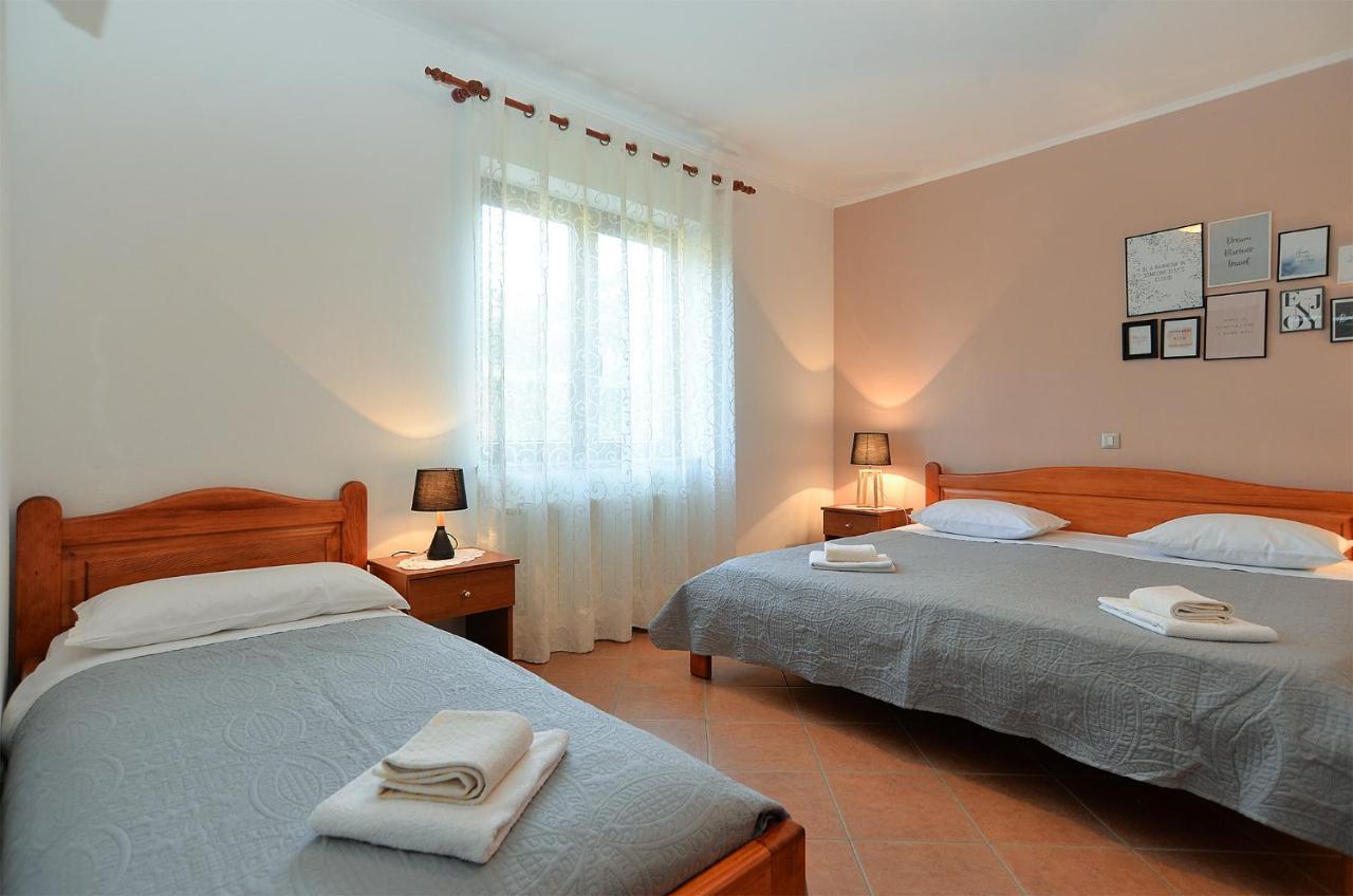 Apartments Marija 1089 Porec Exterior photo