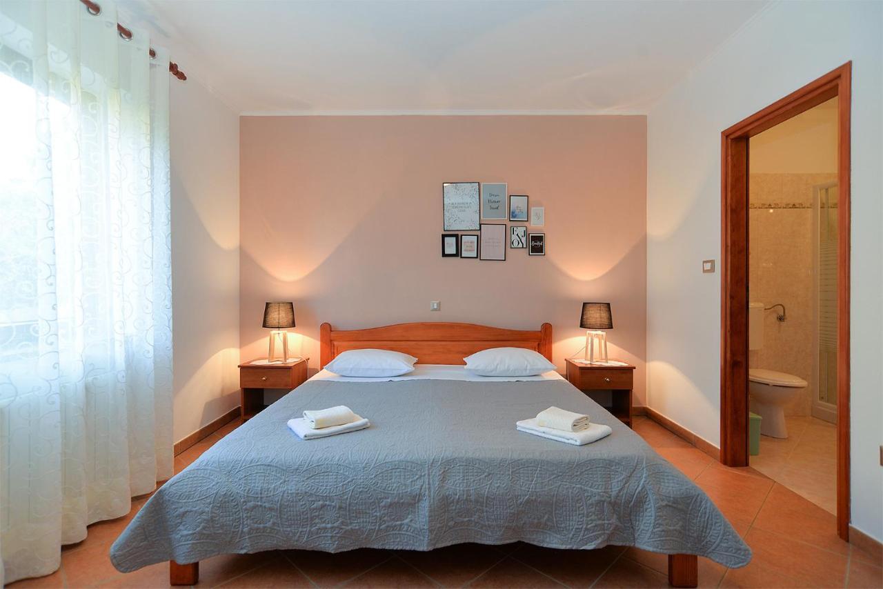 Apartments Marija 1089 Porec Exterior photo