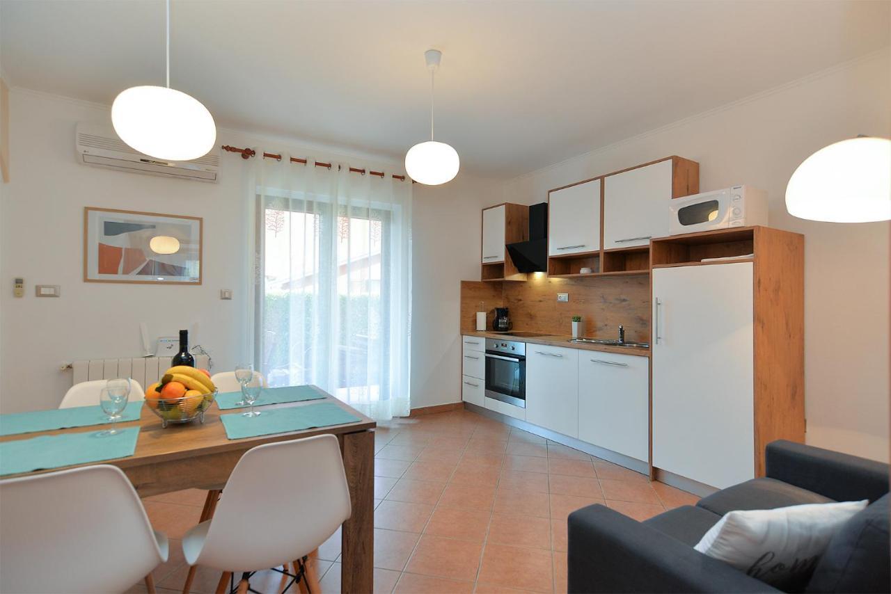 Apartments Marija 1089 Porec Exterior photo