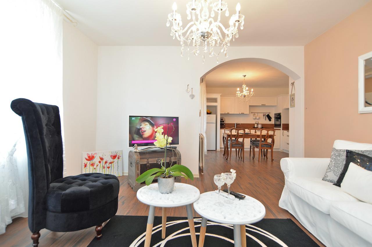 Apartments Marija 1089 Porec Exterior photo